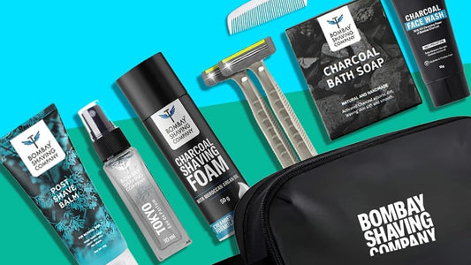 What should be there in a men's grooming kit?